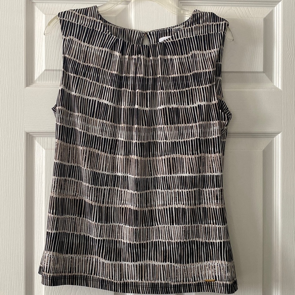 Calvin Klein Black&Gray sleeves blouse